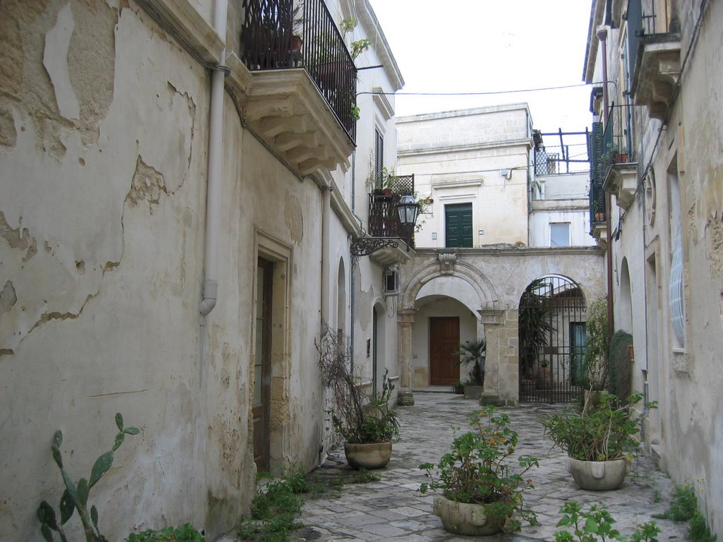 LECCE Puglia www.trulliforsale.net by http://www.trullifor…