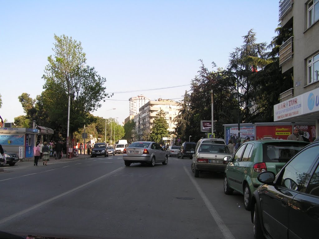 Istiklal cad.kız meslek lisesinden DSİ. ye giderken by binbasinayman