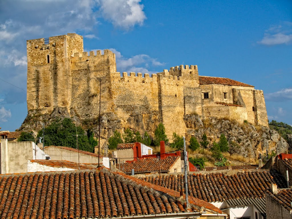 Castillo de Yeste 24-09-2007 by acusticalennon