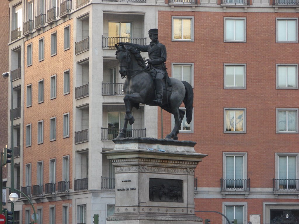 Plaza del Doctor Marañon by Carlos A. Palmero