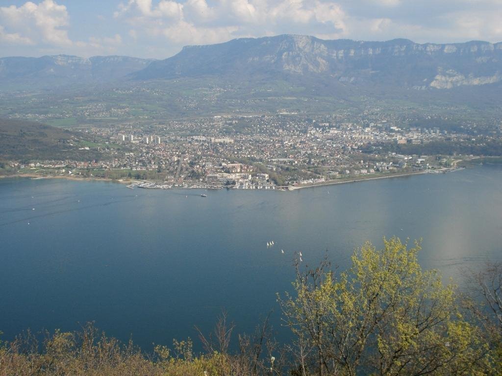 Aix-les-Bains depuis la Chapelle-Mont-du-Chat by mamasse