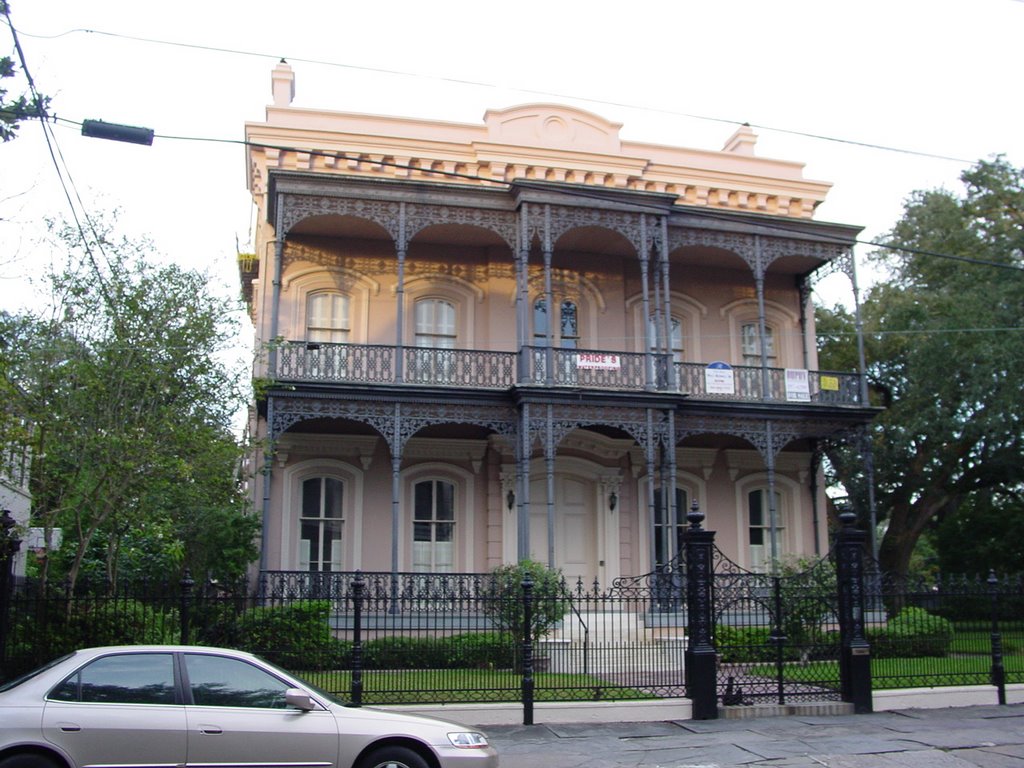 084 Garden District Walk 16 by ©Toodleberry