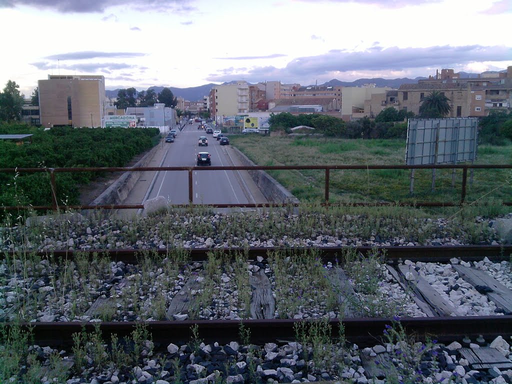 Vall de Safan damunt l'avinguda de l'Estadi by lo llop