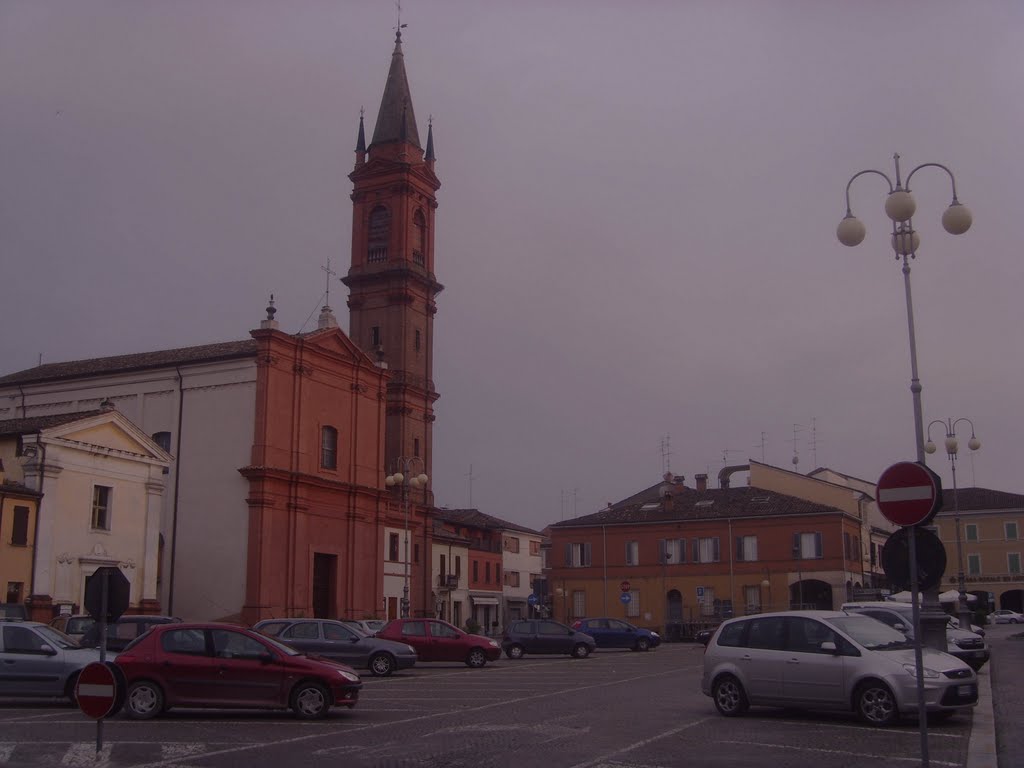 Russi (Ra) - Immagine vespertina della Chiesa Arcipretale e della Chiesetta in Albis in piazza Farini (14/05/10) by esse est reminisci (SAVE PANORAMIO)