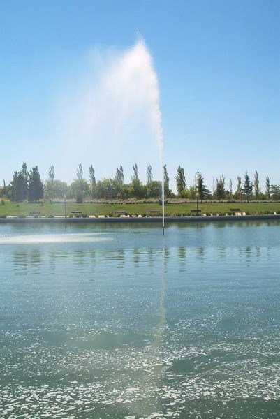 Fuente del Parque de Pint by cadmus30