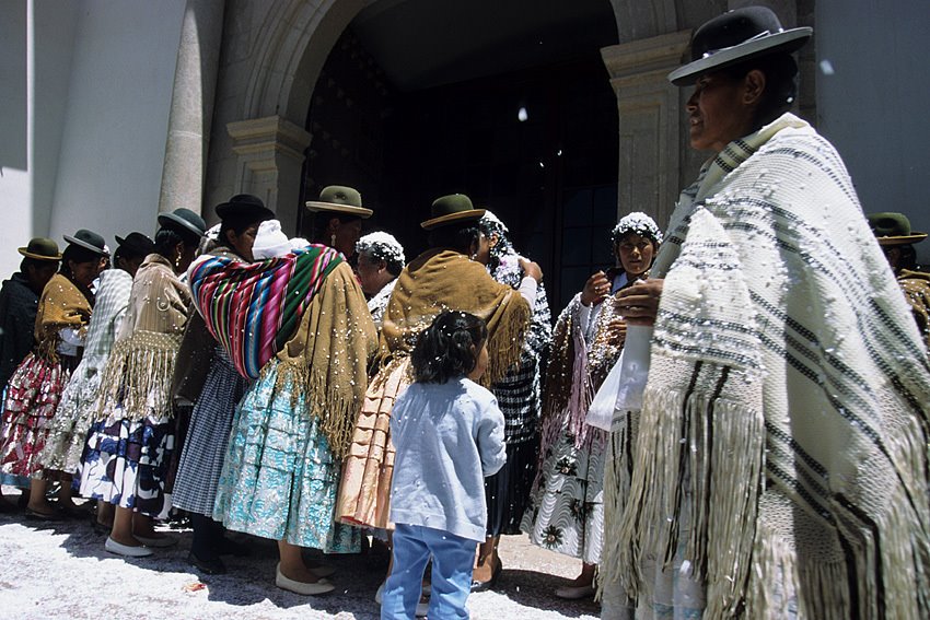 Bolivia wedding ceremony 02 by illusandpics.com