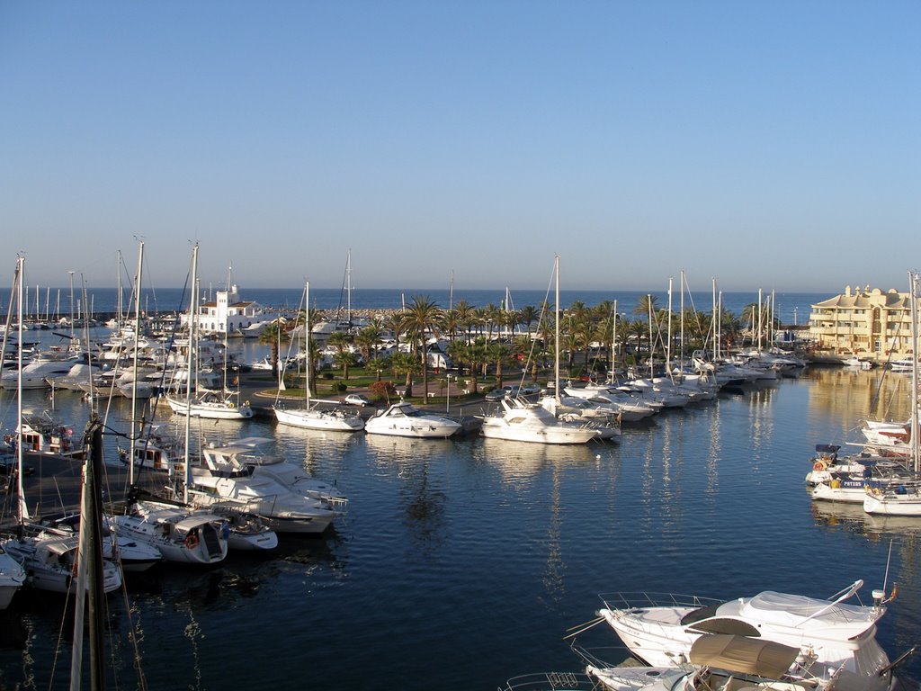 Vista aérea del Puerto Marina 13 by Alfonso Somoza de la…