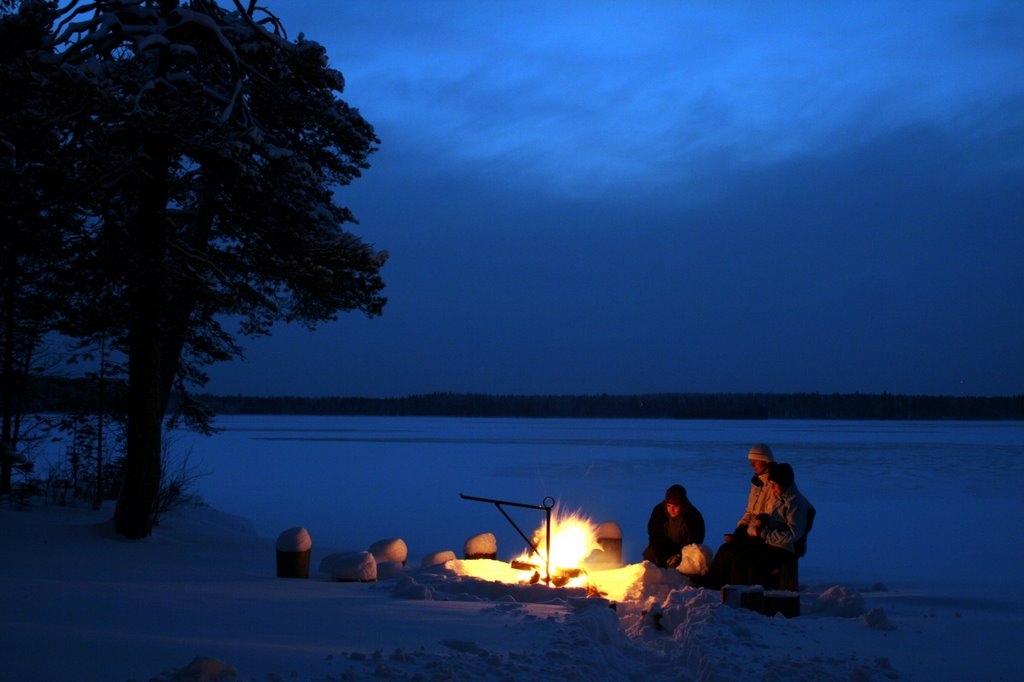 Lake Ylä-Keyritty in winter by JaKo