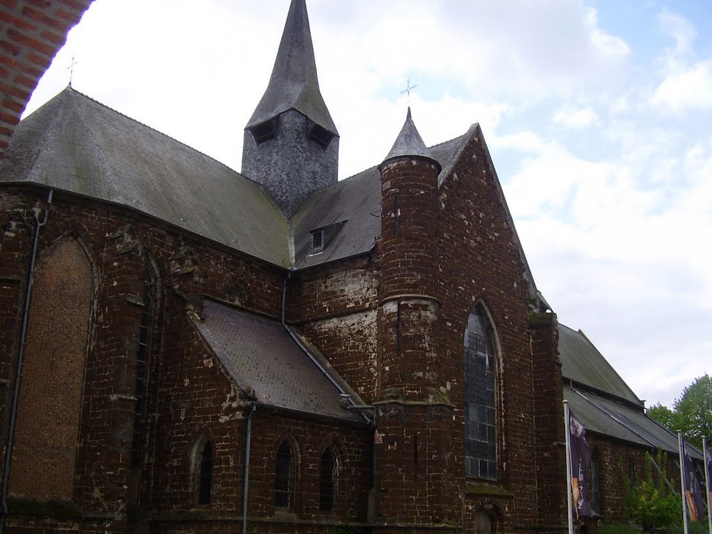 St. Catharinakerk in Begijnhof Diest by Waldo Gadellaa