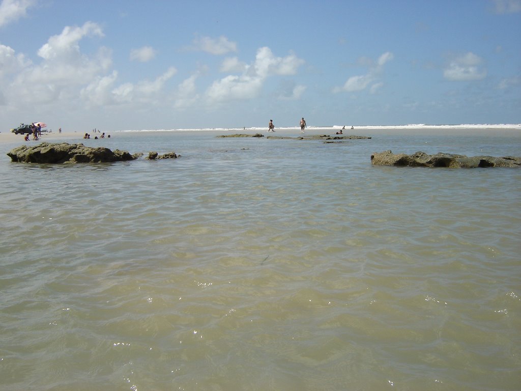 Praia do Atalaia - Pedras e Corais by Belém