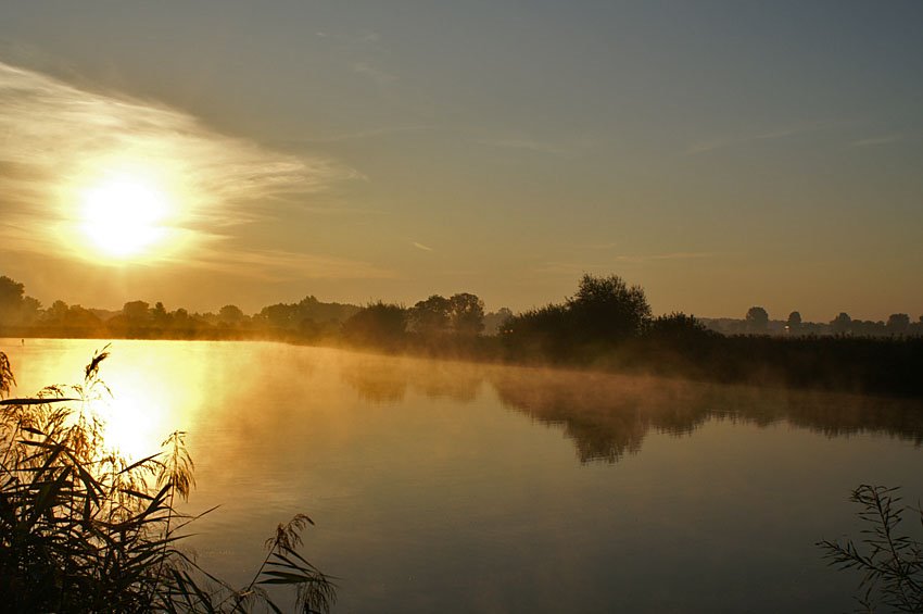 Sunrise in Oronsko by spektralny