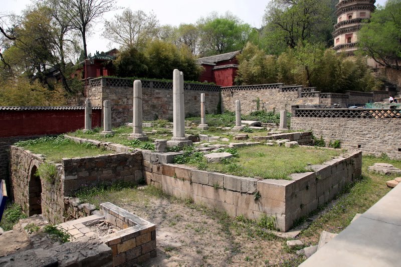 The Ruins of the Former Gate (LU Ban Cave) of Lingyan Temple [长清灵岩寺原山门(鲁班洞)遗址], Lingyan Village, Wande Town, Changqing District, Jinan, Shandong Province (Sui~Tang Dynasties, 581~907) by Cui Jinze