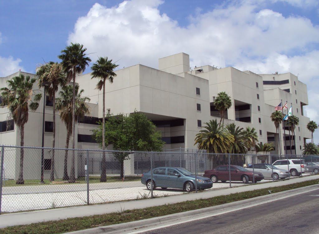 Miami Jail NW36th st & 72nd Ave by John M Lopez