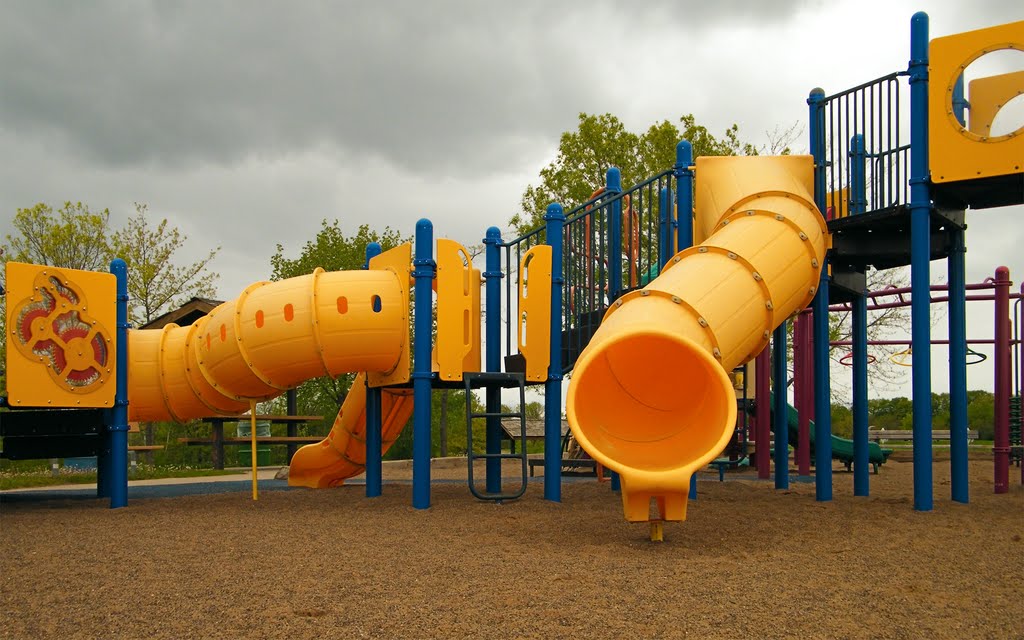 Tube Slide, Lake Elmo Regional Park Reserve, Lake Elmo, Minnesota by © Tom Cooper