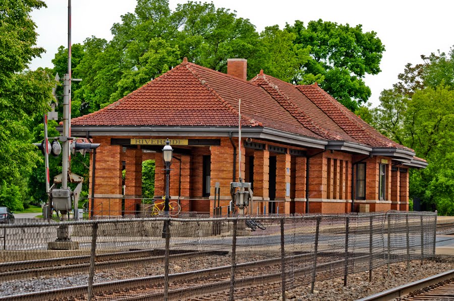 Riverside Train Station by Phantom_Fury