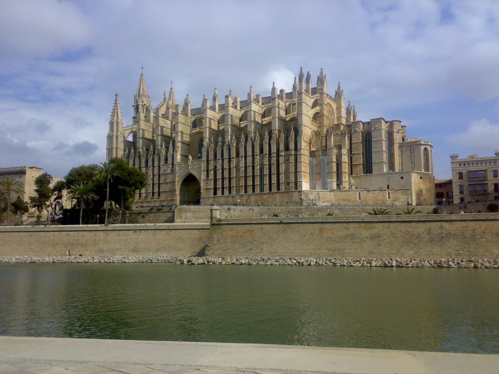 Palma Cathedral by cazirv