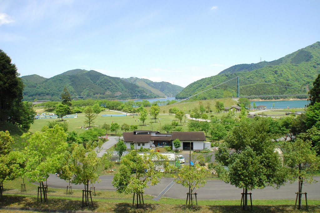 宮ヶ瀬湖畔園地(Miyagase lakeside park) by 9m2ji1etu