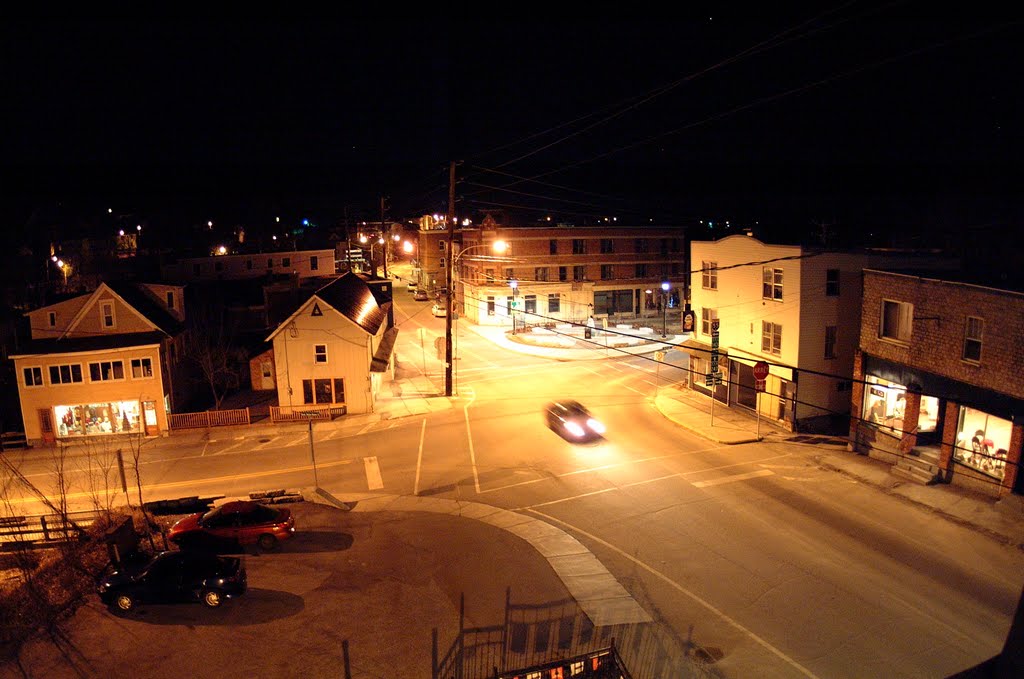 The center of Stansted, only 100 meters from the American border by mirkopara@aruba.it