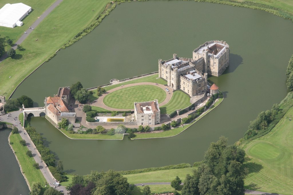 Leeds Castle by Mark Brooker