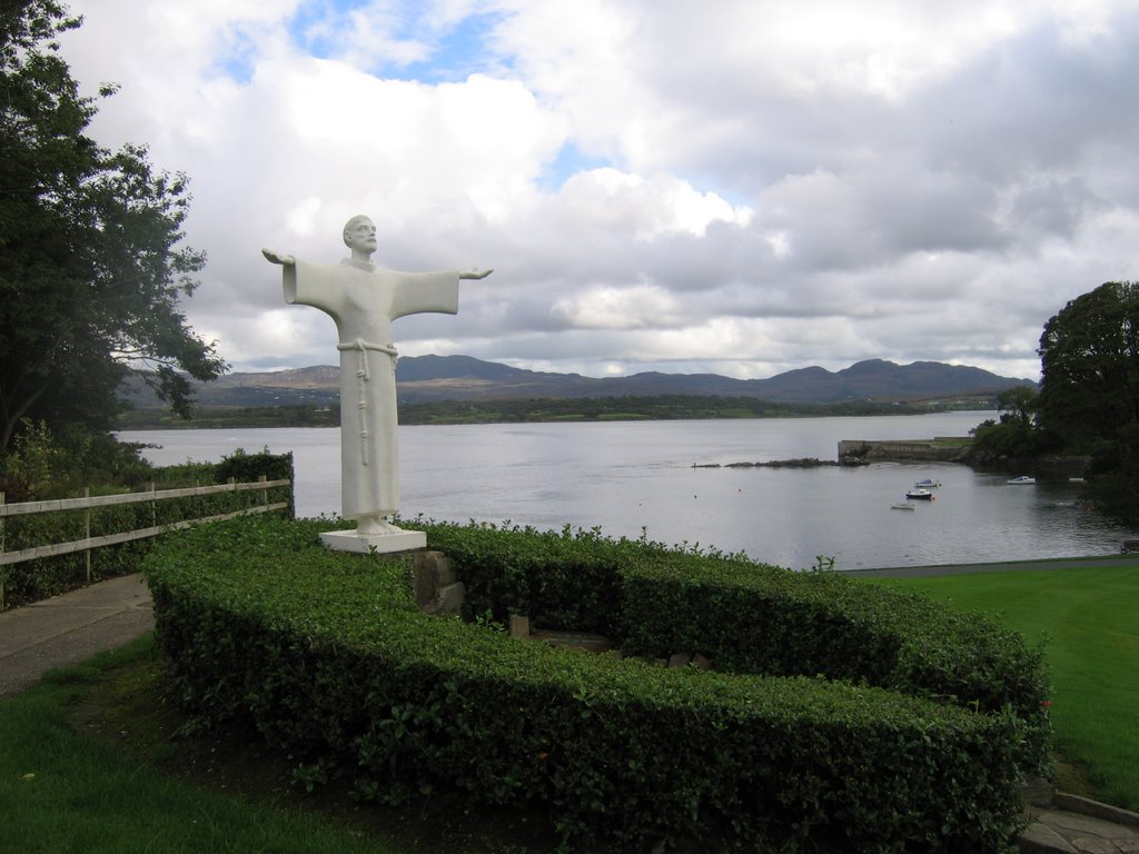 Statue at Ards by Stevie L