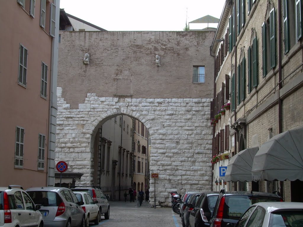 PORTA S.PIETRO by CAVALLO PAZZO