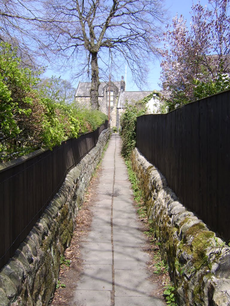 Ginnel by Leedsboy