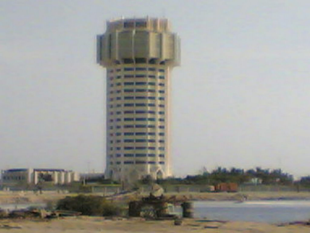 Jeddah Port Control Tower by pedro penduko