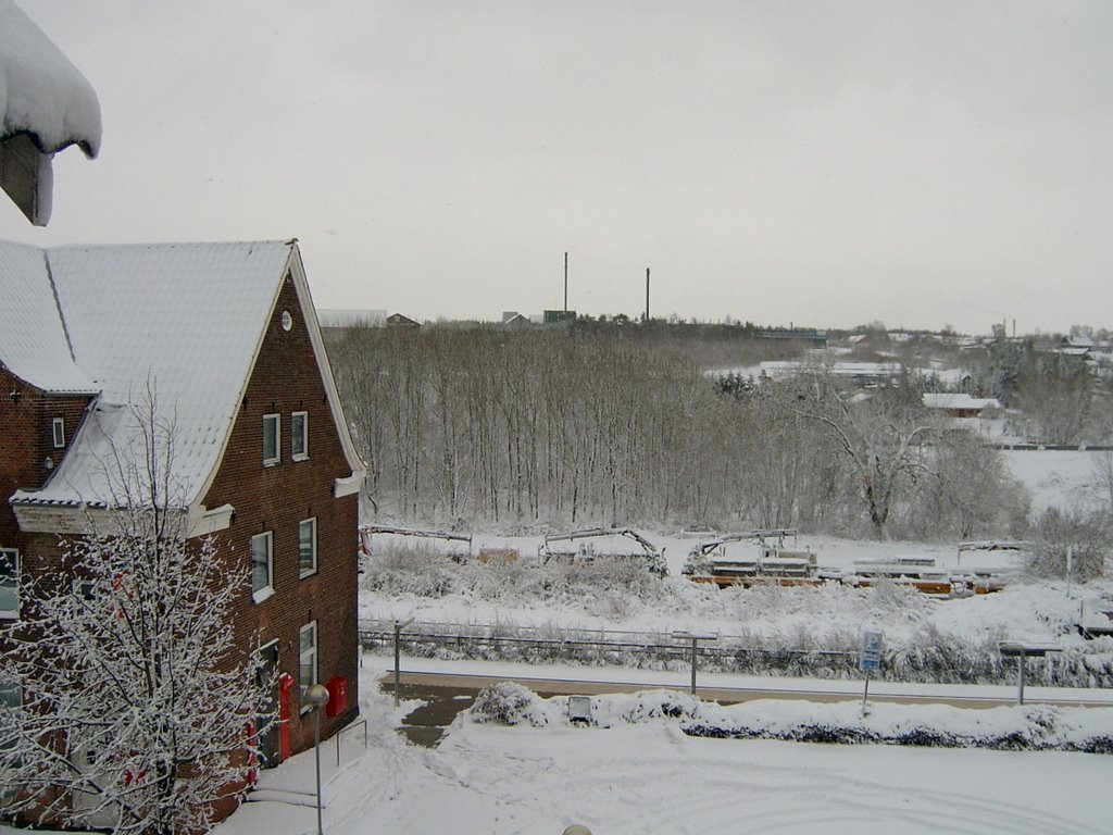 Snestorm i Hadsten, Februar 2005 by Jens Bindløv