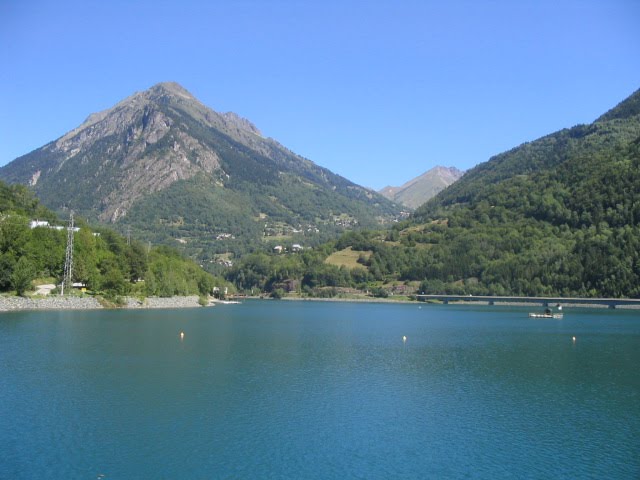 Lac du Verney at Allemond by GJTournels