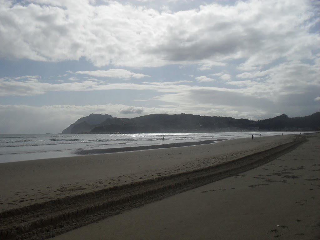 Playa Salvé, Laredo by Björgvin Asgeirson