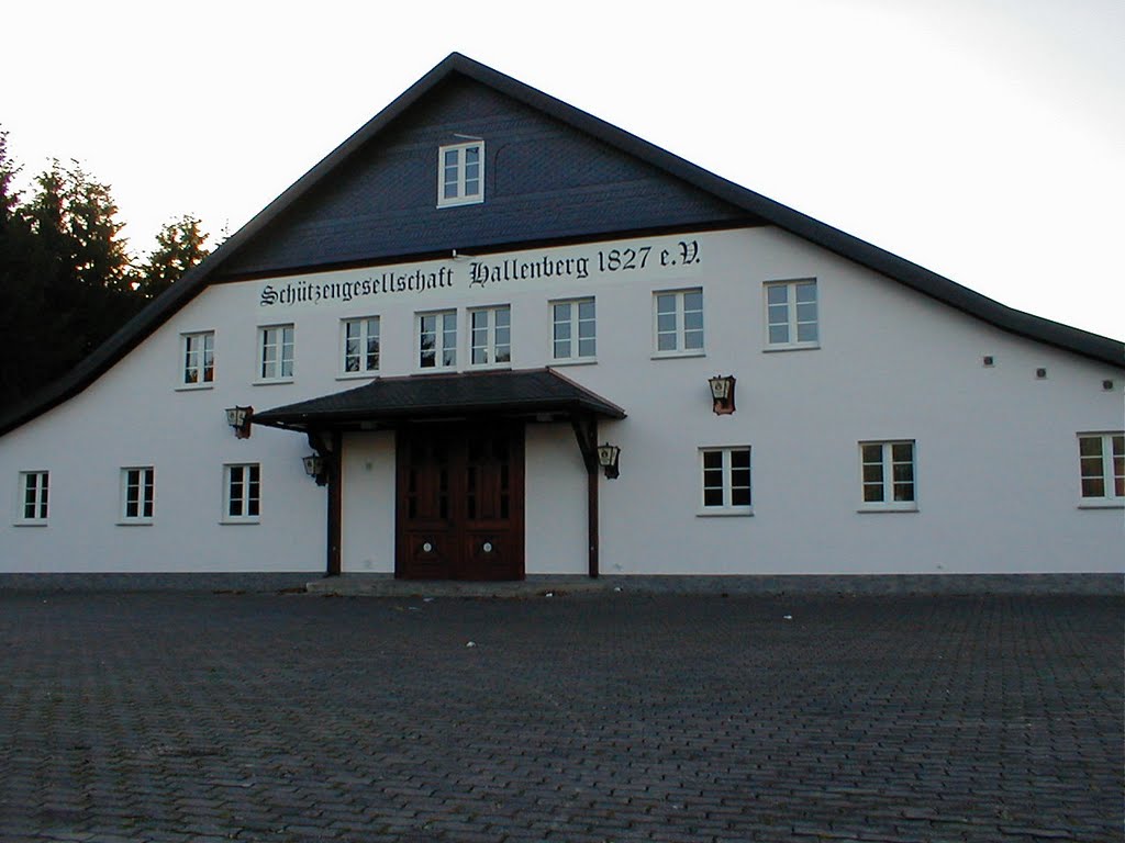 Schützenhalle in Hallenberg by WolfgangHe