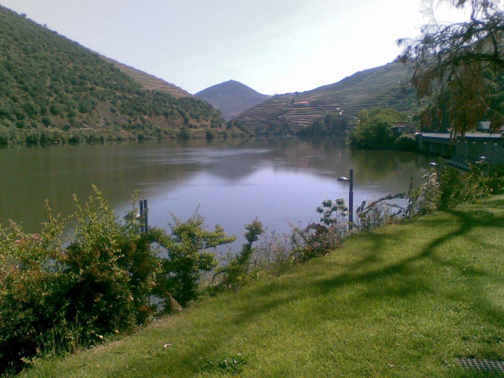 Marginal Régua-Pinhão (Tabuaço) - Vista Nascente by Mário Eloi Castro