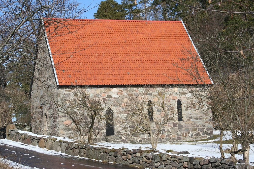 Løvøya chapel by peraa