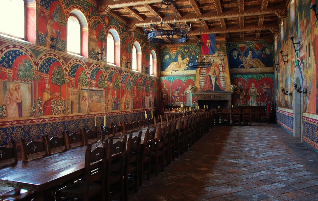 Dinning Hall at the Castello di Amorosa by Jorge Martinez R