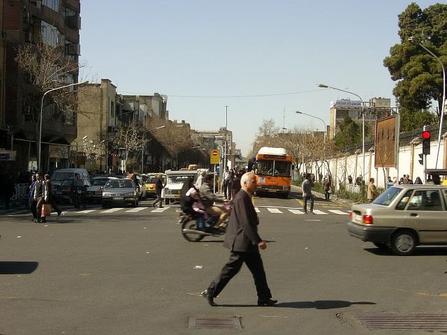 Ferdosi+Jomhuri, west view فردوسی+جمهوری by Tehrani