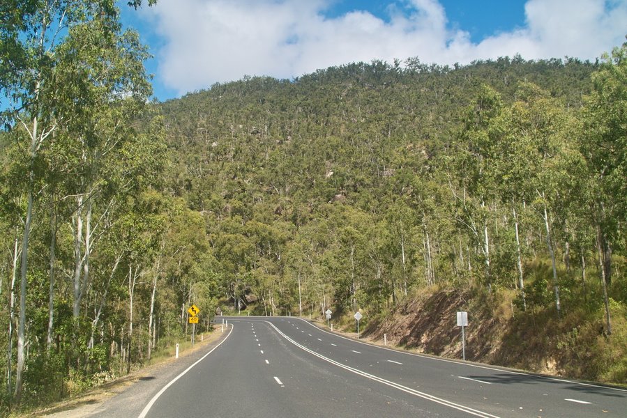 Road from Gordonvale to Atherton by BerHav