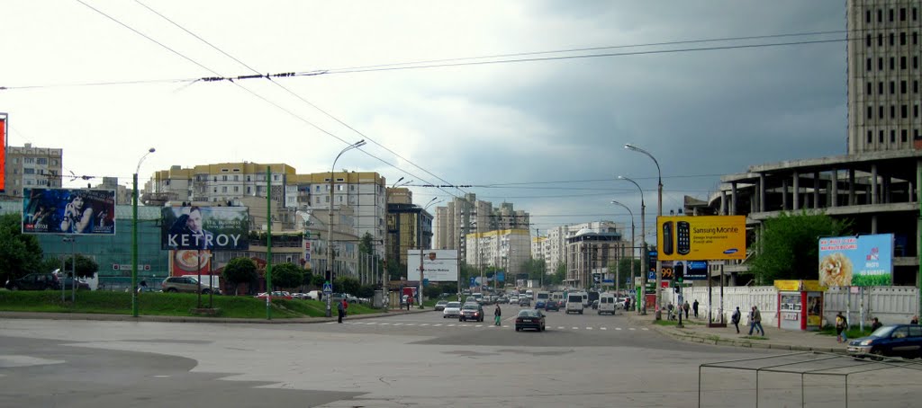 Dmitrie Cantemir boulevard, as seen from the UNO Mall by Alexander Murvanidze