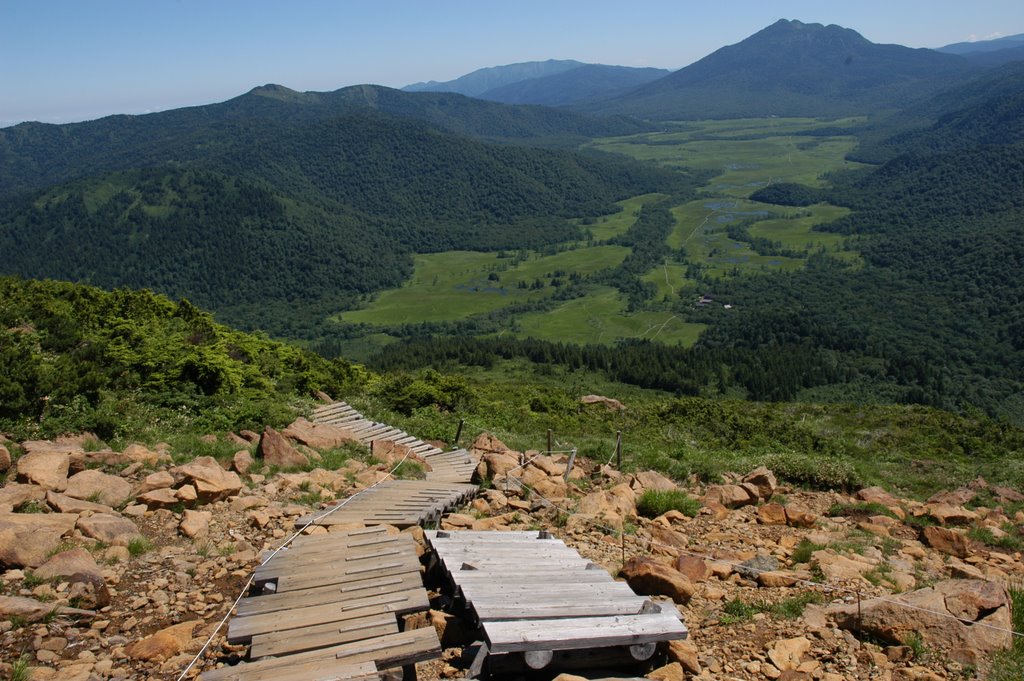 Ozegahara View from Mt.Shibutsu by 観天望気