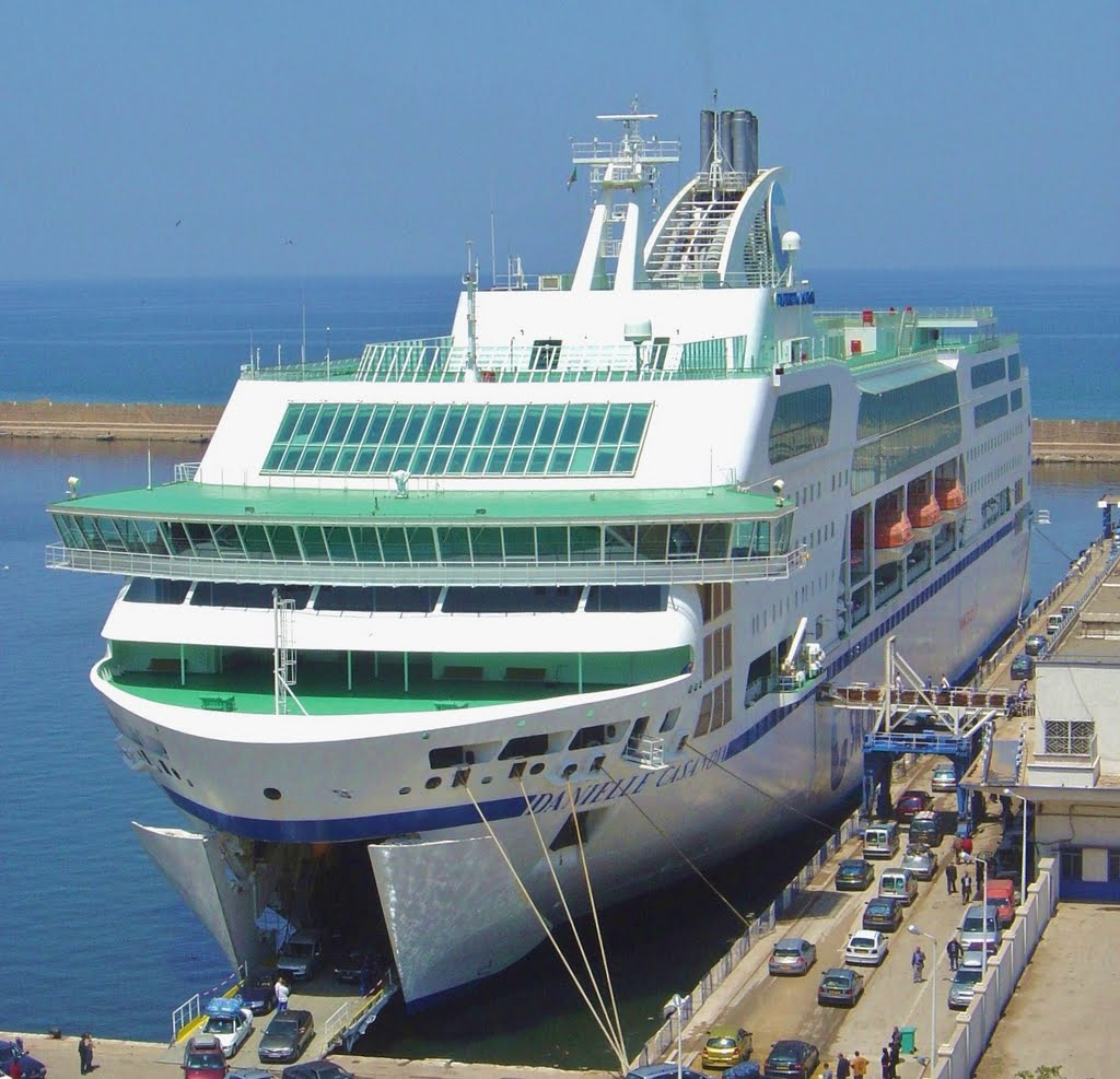 Gigantesque ferry danielle casanova oran algerie by mrkar