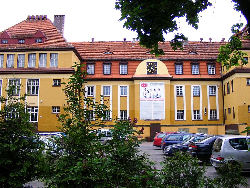 Legnica.ul.Lotnicza by Andrzej Brudziński...