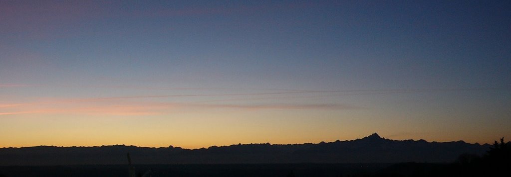 Monviso al Tramonto da Loc.Sant'Anna by AleBenni