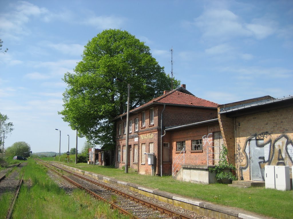 Bahnhof Nossentin by peter86