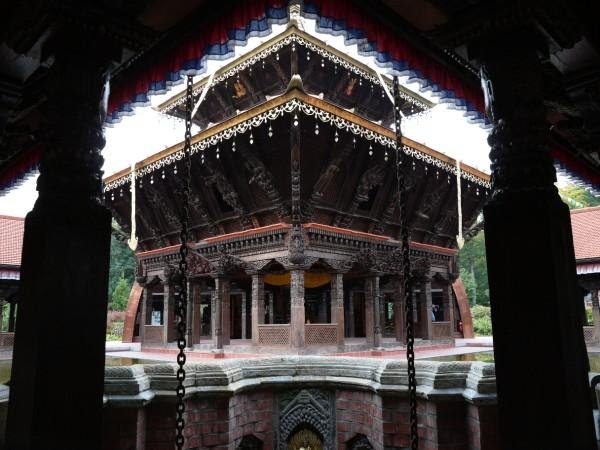 Nepaltempel in Wiesent bei Regensburg by Teebotschaft Pia Berger