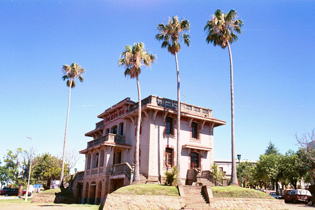 Casona de Turismo by Anentien