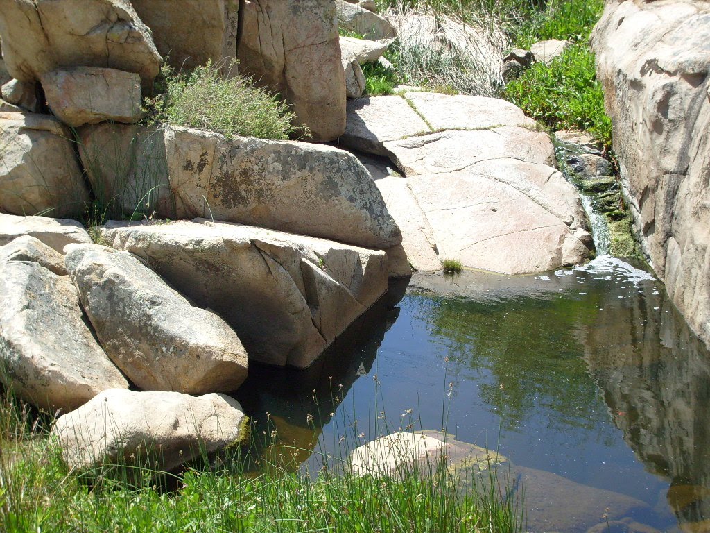 Pool above waterfall near Bernardo Bay by hkrgal