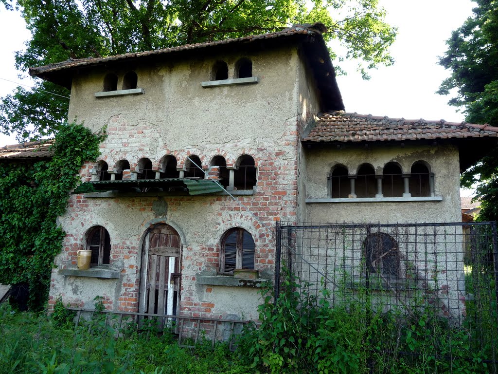 Cascina Radio - Arese (MI) - La colombaia by Ilda Casati