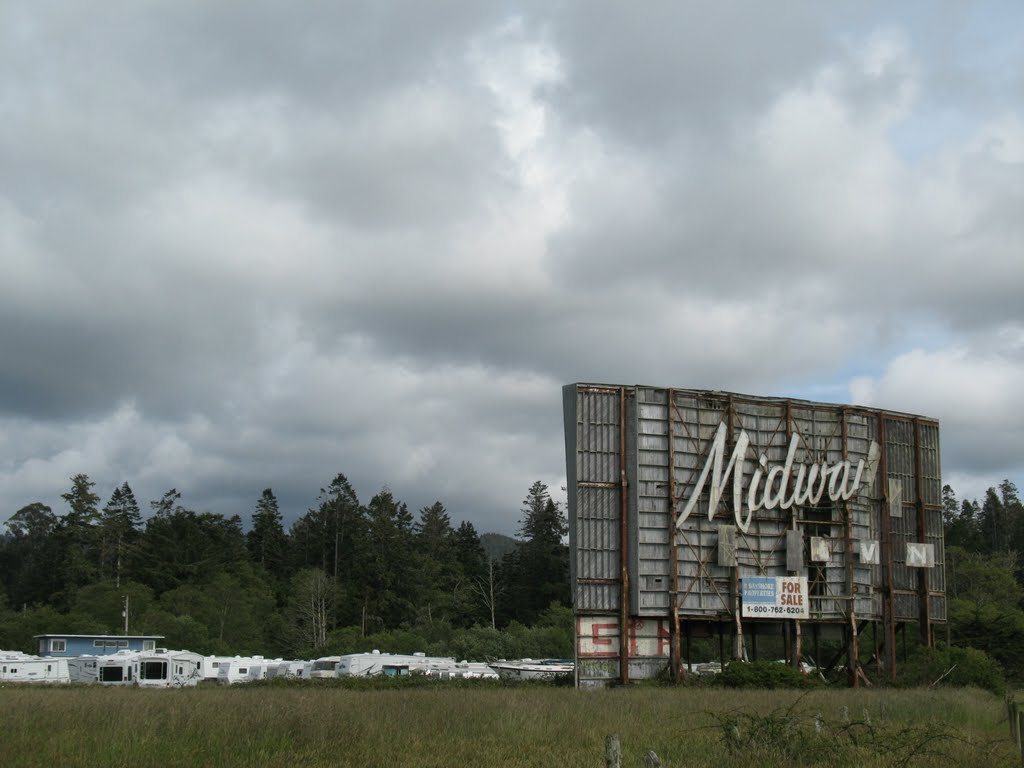 Midway Drive In (1950s) Projection Booth & Sign by Julia.Green.67