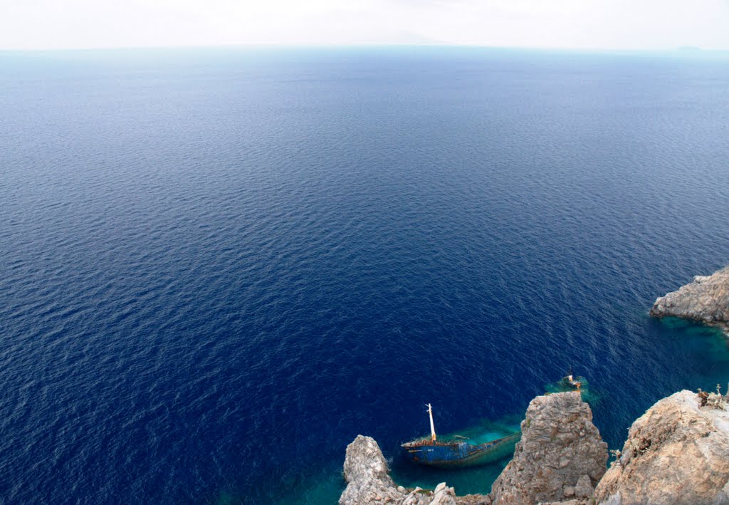 Knidos Wreck by Peter Schumacher