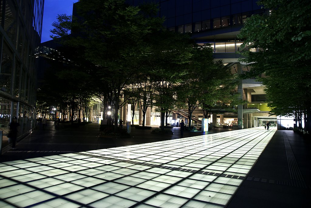 Tokyo International Forum by kumakkinen