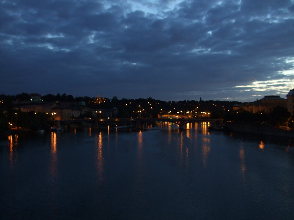 Sunrise from Karlův most (Ponte Carlo, Charles Bridge), Praha (Praga, Prague), Česko (Repubblica Ceca, Czech Republic) by Danilo Pianini